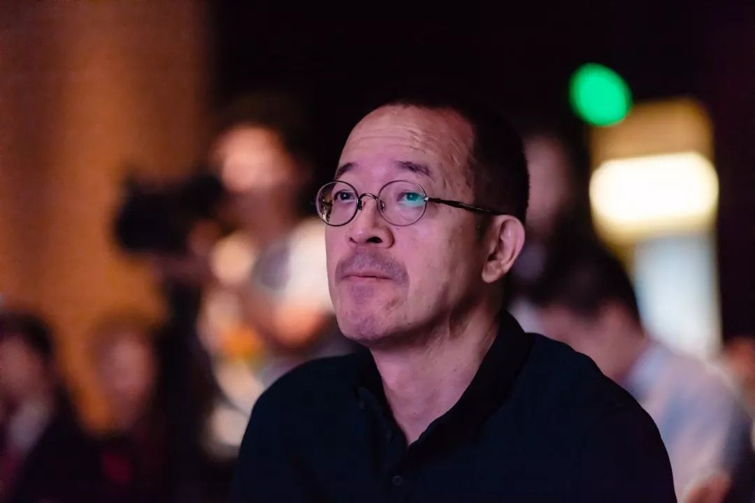 尤其是曾经的行业老大哥,新东方.