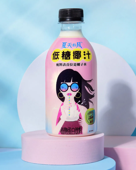 7月26日,元气森林推出新品夏天的风低糖椰汁.