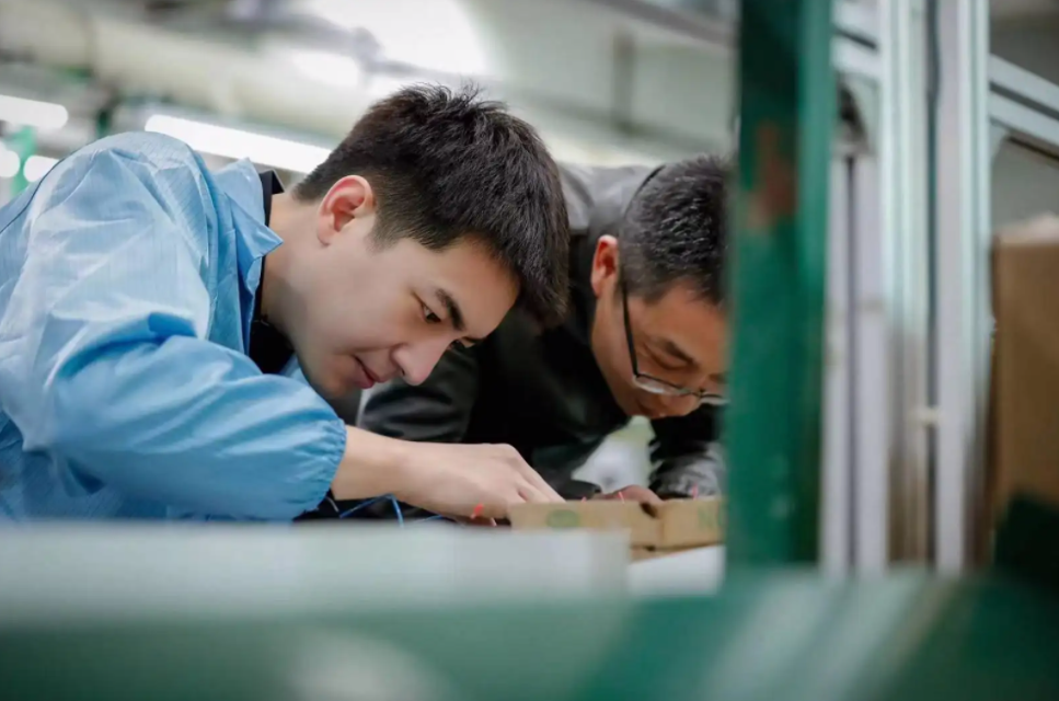 打工是不可能打工的,年轻人只有干干日结维持一下生活