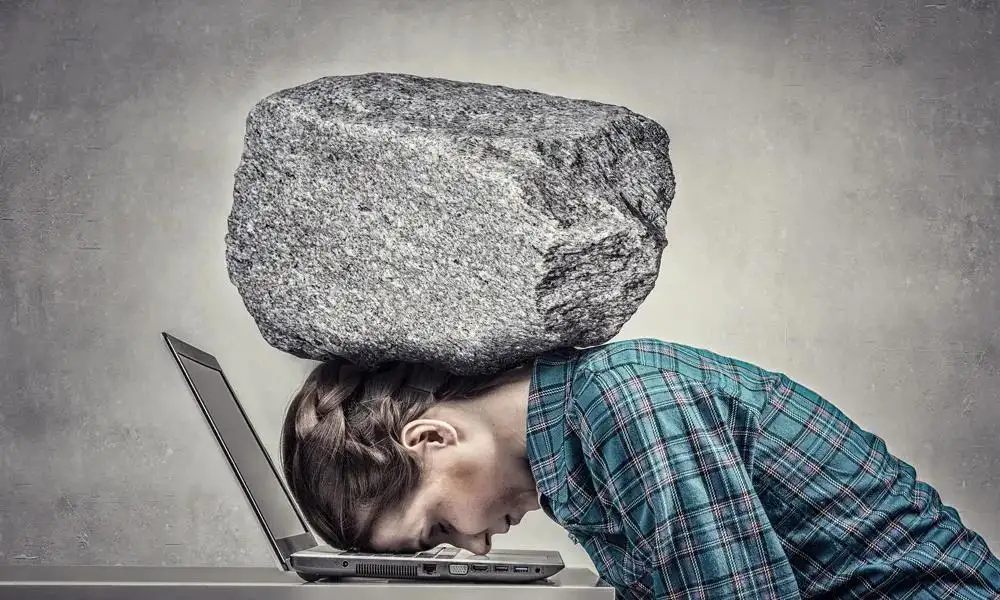 这是否是一种正向的情绪引导?解压馆贩卖"情绪"赚到钱了吗?